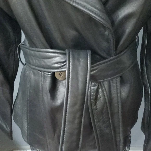 Coldbrook Classic Black Leather Belted Jacket - Picture 5 of 11